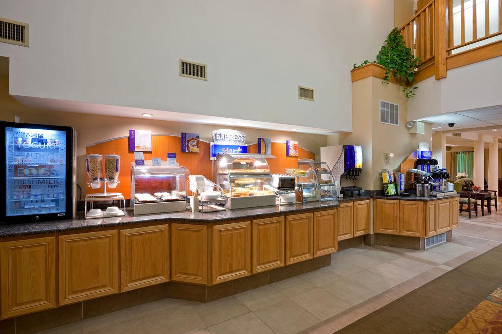 Holiday Inn Express & Suites Carneys Point - Pennsville By Ihg Exterior photo