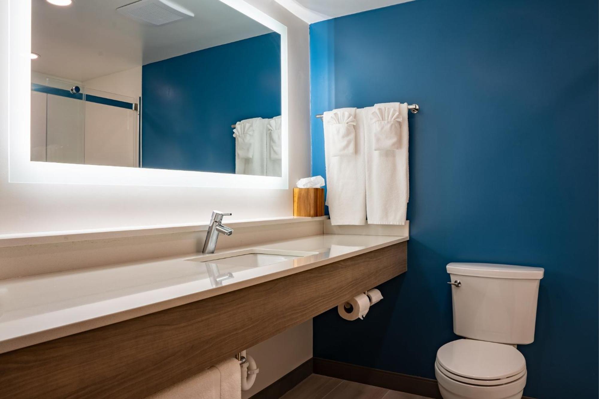 Holiday Inn Express & Suites Carneys Point - Pennsville By Ihg Exterior photo
