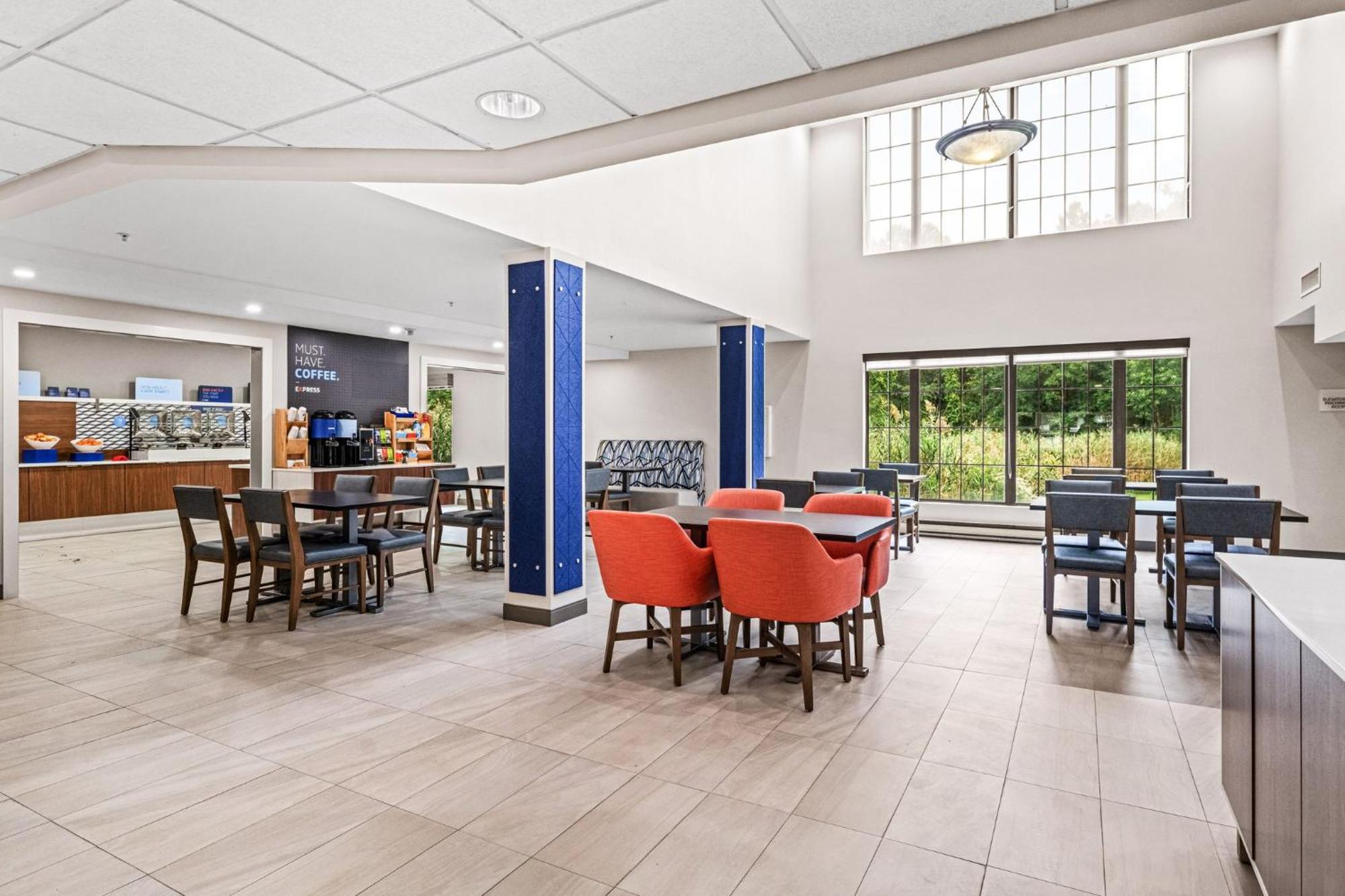 Holiday Inn Express & Suites Carneys Point - Pennsville By Ihg Exterior photo