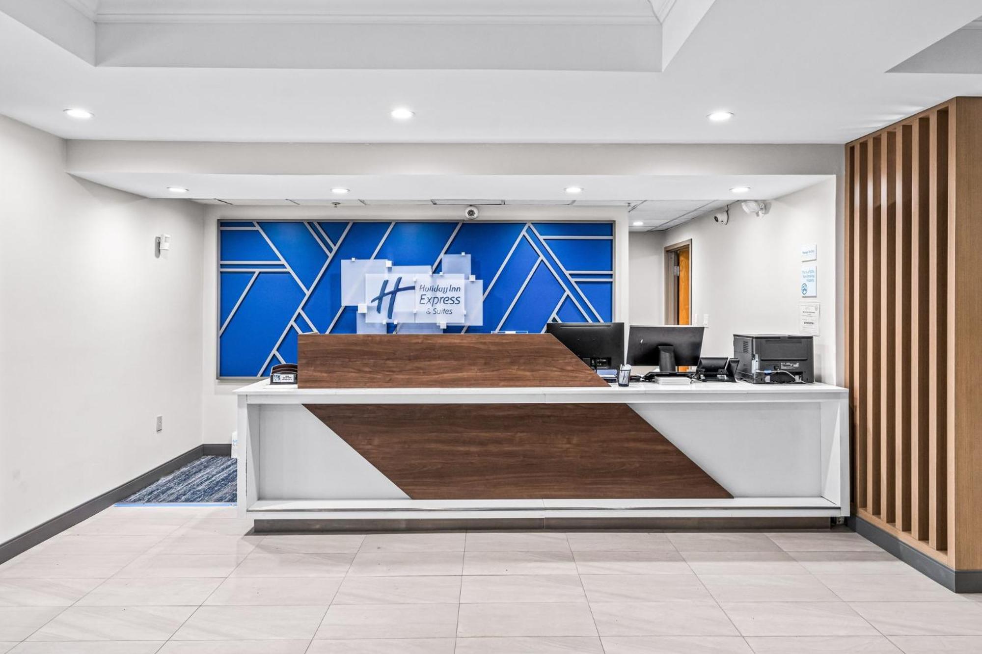 Holiday Inn Express & Suites Carneys Point - Pennsville By Ihg Exterior photo